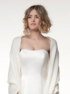 Poirier Stola Voor De Bruid Ivoor Blush S174 7 Poirier Stola Voor De Bruid Ivoor Blush S174 -Poirier Winkel S174 002 01