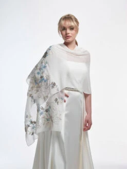 Poirier S182 Stola -Poirier Winkel poirier s182 stola ivory blue 3