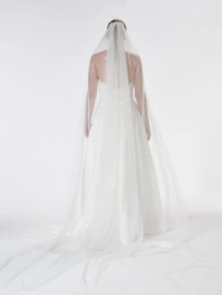 Poirier S47-300-1-Ivoor Sluier -Poirier Winkel poirier s47 300 1 ivory veil 4